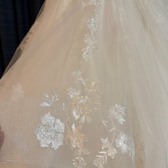 Martina Liana Wedding Dress, ML1105 - Picture 3 of 10